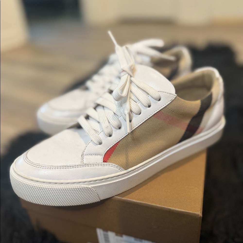 Burberry Sneakers women's